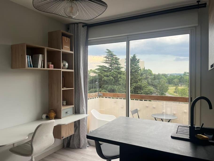 Le Studio - Parking & Balcon Toulouse Exterior photo